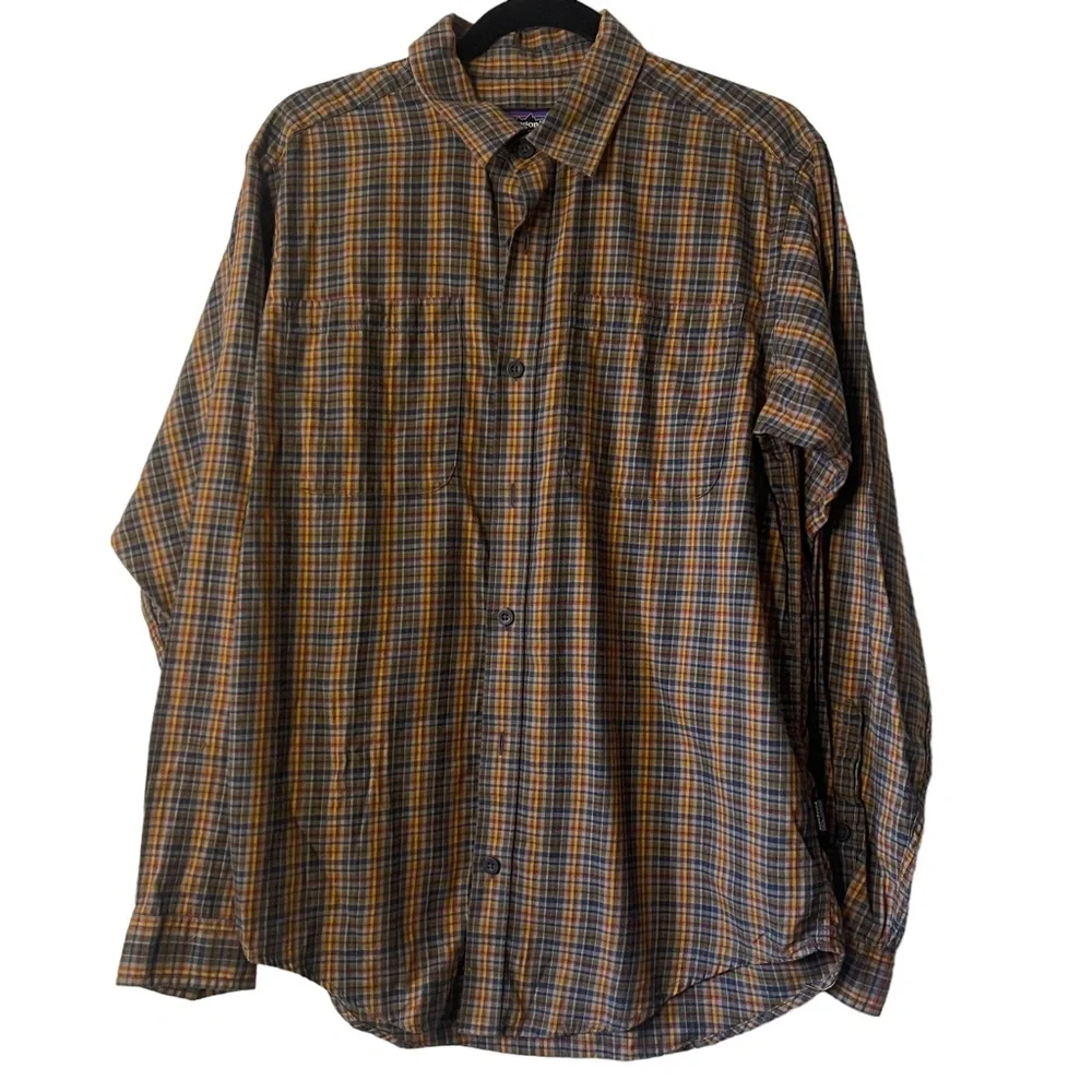37.‎ Patagonia Plaid Men’s Shirt